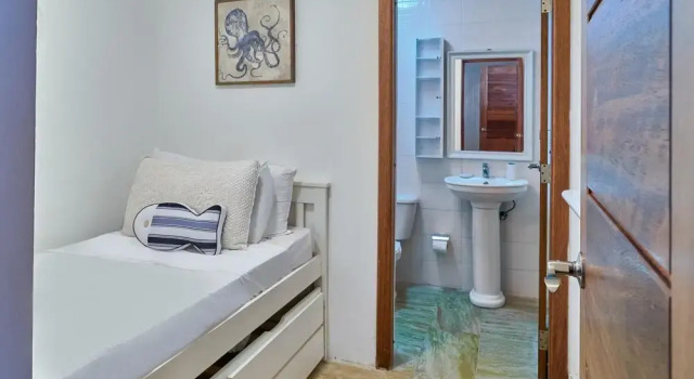 Luxury Beachfront Condo w Ocean View A-201, Prenota Hotel Bávaro Punta Cana