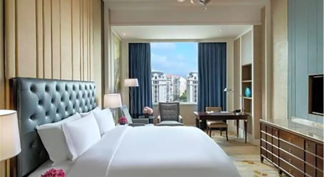 Двухместный полулюкс Sofitel Shanghai Hongqiao
