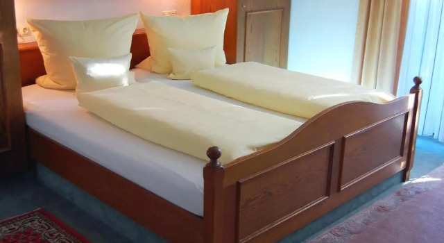 Двухместный номер Standard с видом на горы Hotel - Pension - Heidelberg inkl. Chiemgaukarte