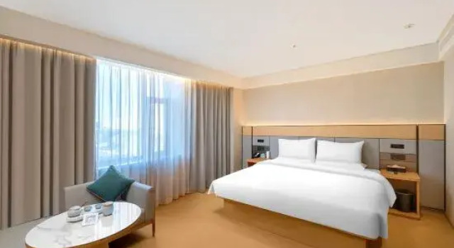 Люкс Deluxe JI Hotel (Daqing West Railway Station Wanda Plaza)