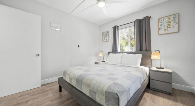 Номер Standard The Jasmine Apartments by Lowkl