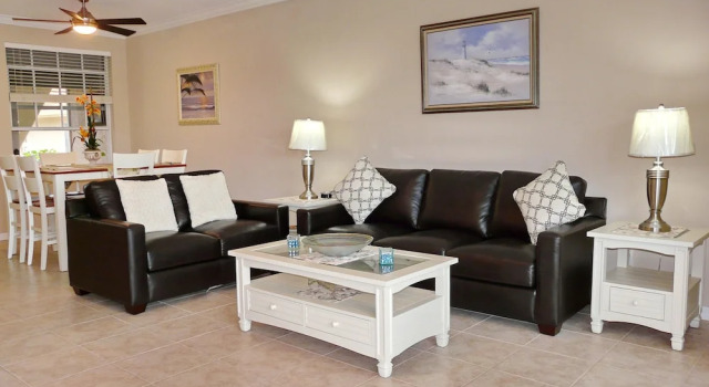 670 Club Marco Circle, Unit 102, Забронировать Отель Отели в центре Марко-Айленд, в центре