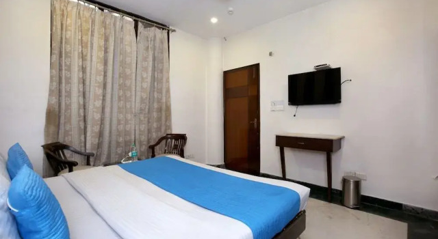 Hotel Multitech by OYO Rooms