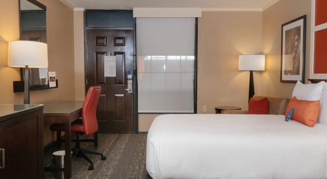 Четырёхместный номер Standard The Inn at Opryland, A Gaylord Hotel