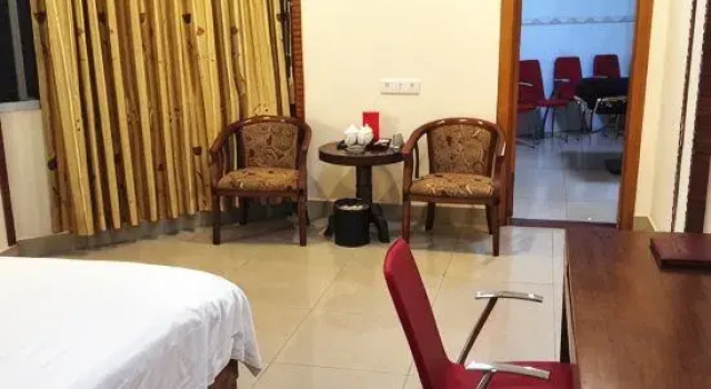 Люкс Deluxe Wuhua Yihao Business Hotel
