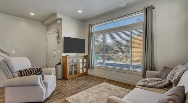 Hill Field 2 and 3 by CDH Double Town Homes, Prenota Hotel Layton Utah