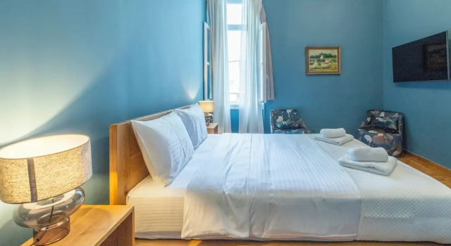 Номер Superior Iliotropio Athens, Thisio