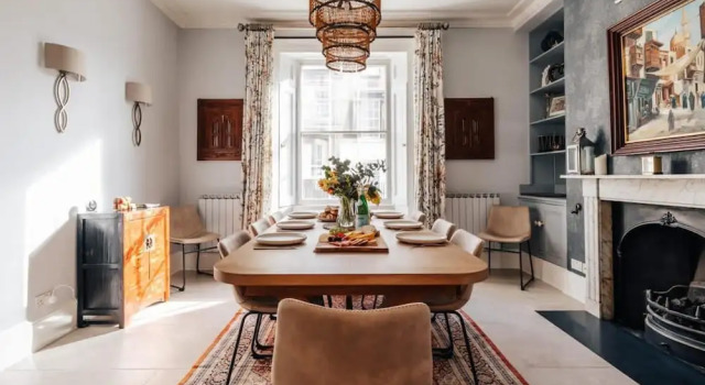 Central Townhouse With Garden Free Parking, Varaa Huoneisto Asunnot kohteessa Merseyside, Huoneisto