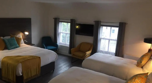 Base Accommodation Dingle, Book Hotel Dingle Dingle Peninsula