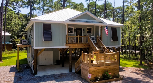 Коттедж At Last - 1011 Marquette Pl 4 Bedroom Home by RedAwning