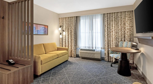 Люкс с видом на бассейн Hampton Inn & Suites Nashville Franklin