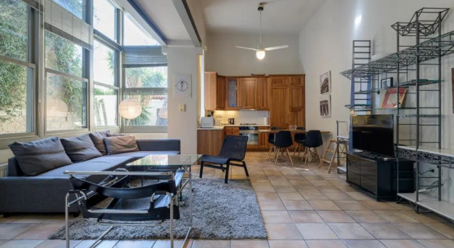 Апартаменты A Beautiful 2 bdr House in the Heart of Plaka