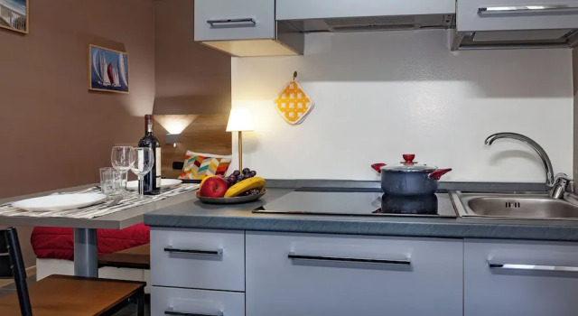 Люкс Hotel apartments Crisvan