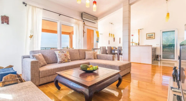 Beautiful Apartment in Makarska With 1 Bedrooms and Wifi, Забронировать Апартаменты/квартира Апартаменты Макарска, рядом с Набережная Рива (Макарска), Апартаменты/квартира