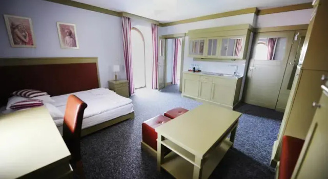 Hotel Roś, Забронировать Отель Отели в центре Пиш, в центре