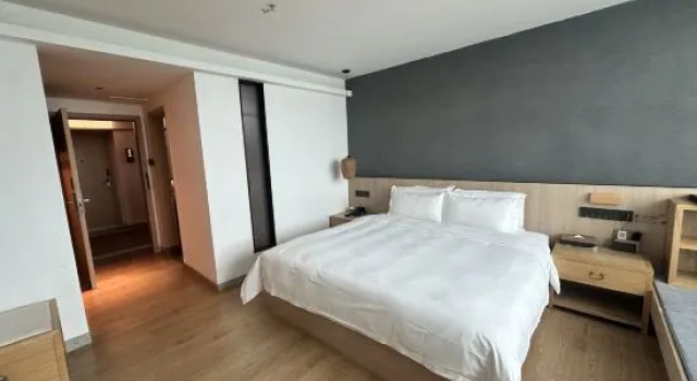 Люкс Deluxe Mystic Lake Grand Hotel