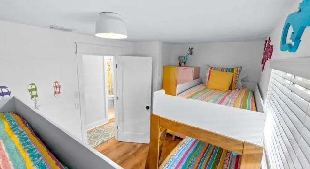 11431 Dickey Lane-kaztiva 3 Bedroom Home by RedAwning