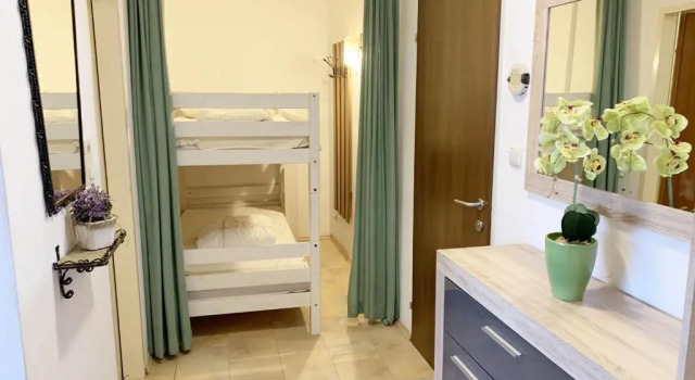 Family-friendly Deluxe Studio Apartment-TOP18