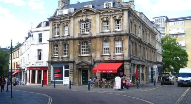 Superior Stays - Rosewell House