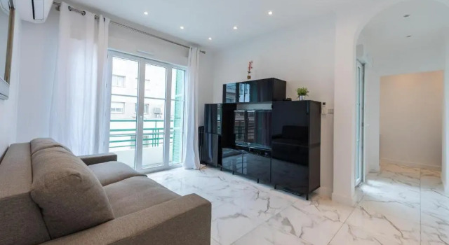 CMG - Bel appartement Juan-Les-Pins / terrasse - 2mn Plage