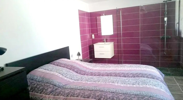 Villa With 4 Bedrooms in Prades, With Wonderful Mountain View, Private, Rezerwuj Willa Hotele w Owernia z parkingiem, Parking
