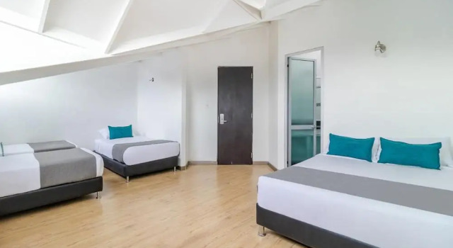 Семейный номер Standard Hotel CGH Bogota Airport