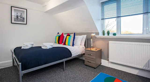 The Manchester Pad - Sleeps 12