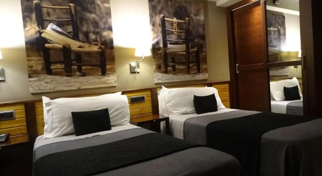 Hotel Spa Balfagon, Rezerwuj Ośrodek wypoczynkowy Hotele w Aragonia z basenem, Basen