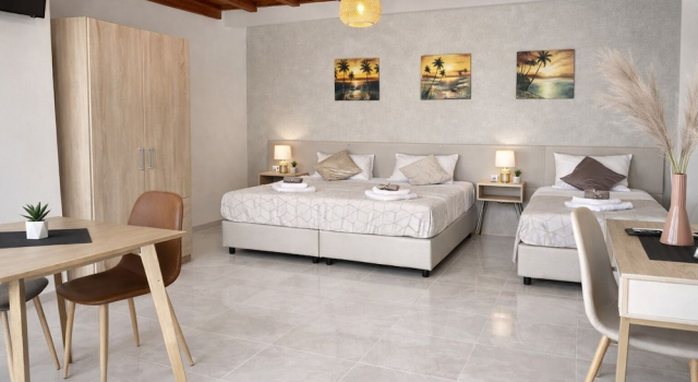 Номер Comfort Secret Garden Hotel