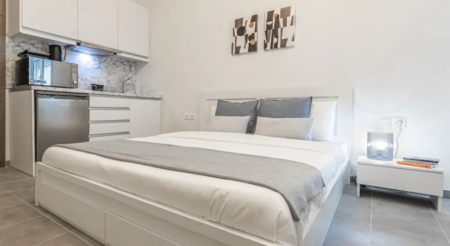 City Center Executive Flat Stadiou