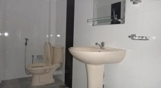 Dinesh Restaurant & Guest House, Забронировать Гостевой дом Хиккадува Округ Галле