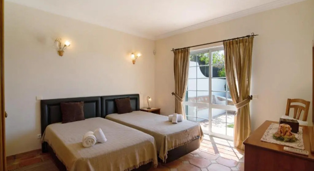 Casa dos Avós, Buchen Sie Hotel Guia Barlavento