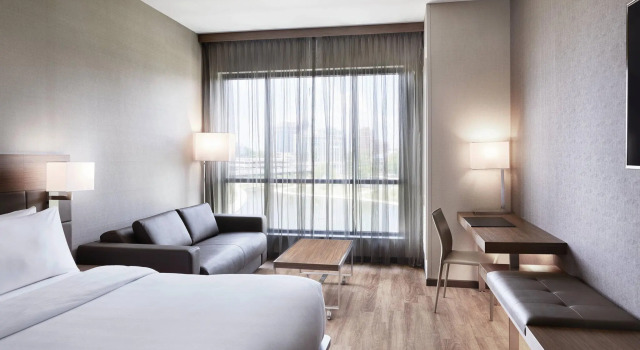 Номер Standard AC Hotel by Marriott Huntsville Downtown