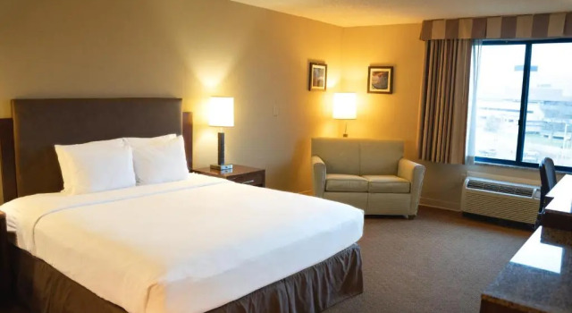 Номер Deluxe Delta Hotels by Marriott Toledo