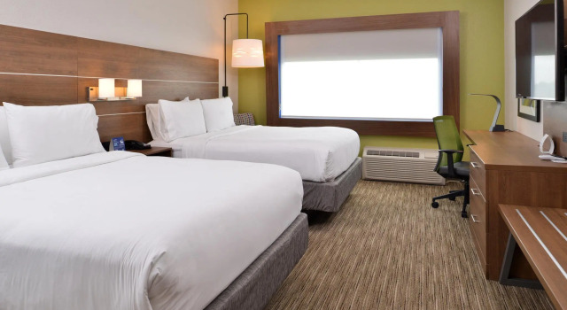 Четырёхместный номер Standard Holiday Inn Express - Early by IHG