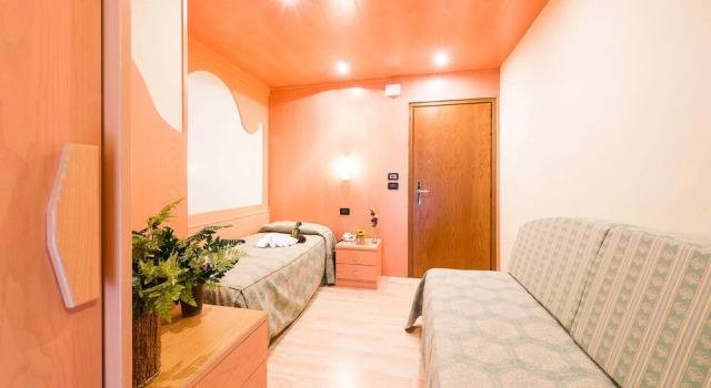 Одноместный номер Standard с балконом Hotel Ariston