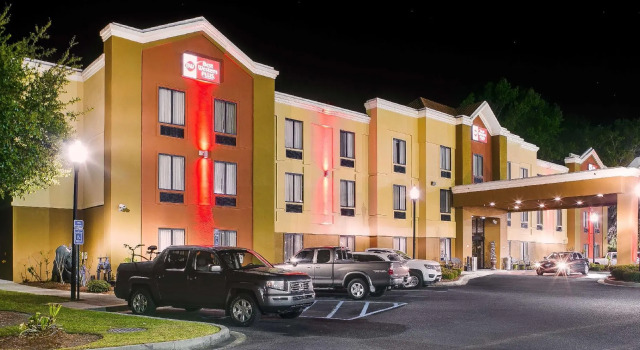 Номер Standard Best Western Plus Richmond Hill Inn