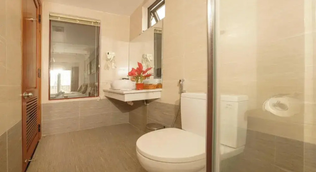 Семейный номер Standard с балконом Gardenia Hue Hotel