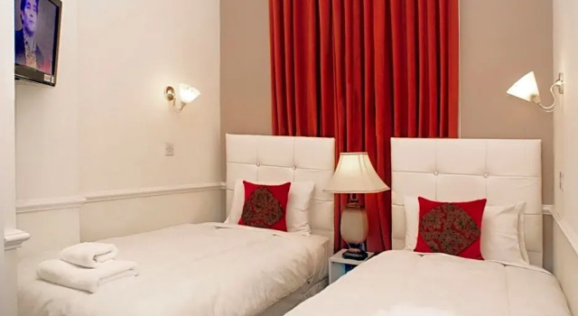 Номер Standard Classic Hyde Park Hotel