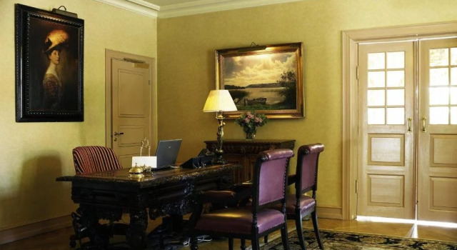 Hotel Frederiksminde, Boek Hotel Praesto 