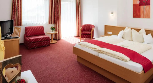 Двухместный номер Standard с балконом Hotel Forer