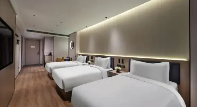Номер Standard Jinglai Zhenxuan Shanghai Tongji Hospital Xincun Road Subway Station Hotel