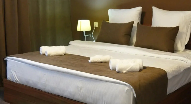 Cahan Hotel