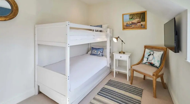 Host Stay Kittiwake Cottage