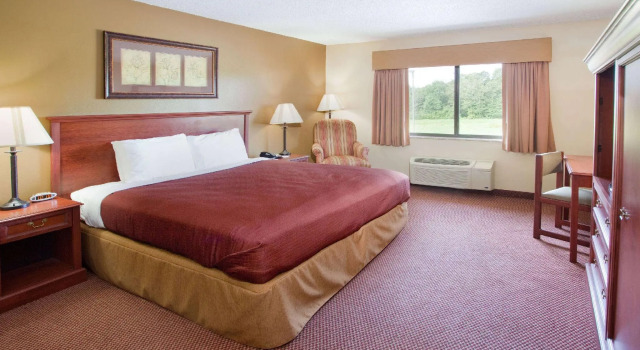 Двухместный номер Standard University Inn