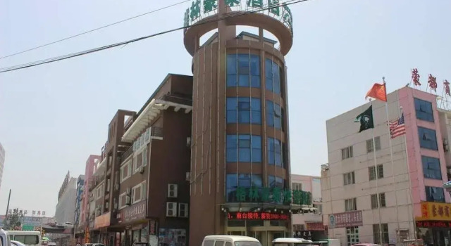Greentree Inn- Linyi Bus Station Branch, Prenota Hotel Hotel a Shandong con parcheggio, Parcheggio