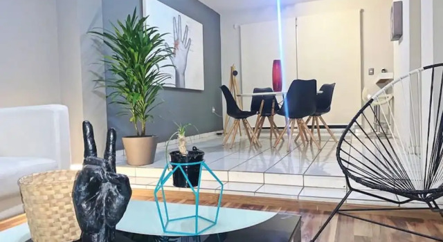 Коттедж с 4 комнатами Casa Valeria, a Slo 10 Minutos De Andares