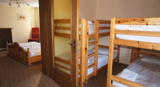 Семейный номер Standard с балконом и с видом на горы Blue Mountain Hotel