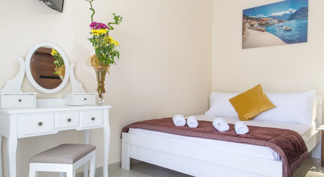 Villa DiEden, Reservar Vila Moradias em Budva County, Vila