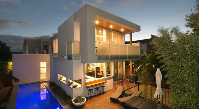 Deluxe Beach House On Banzai